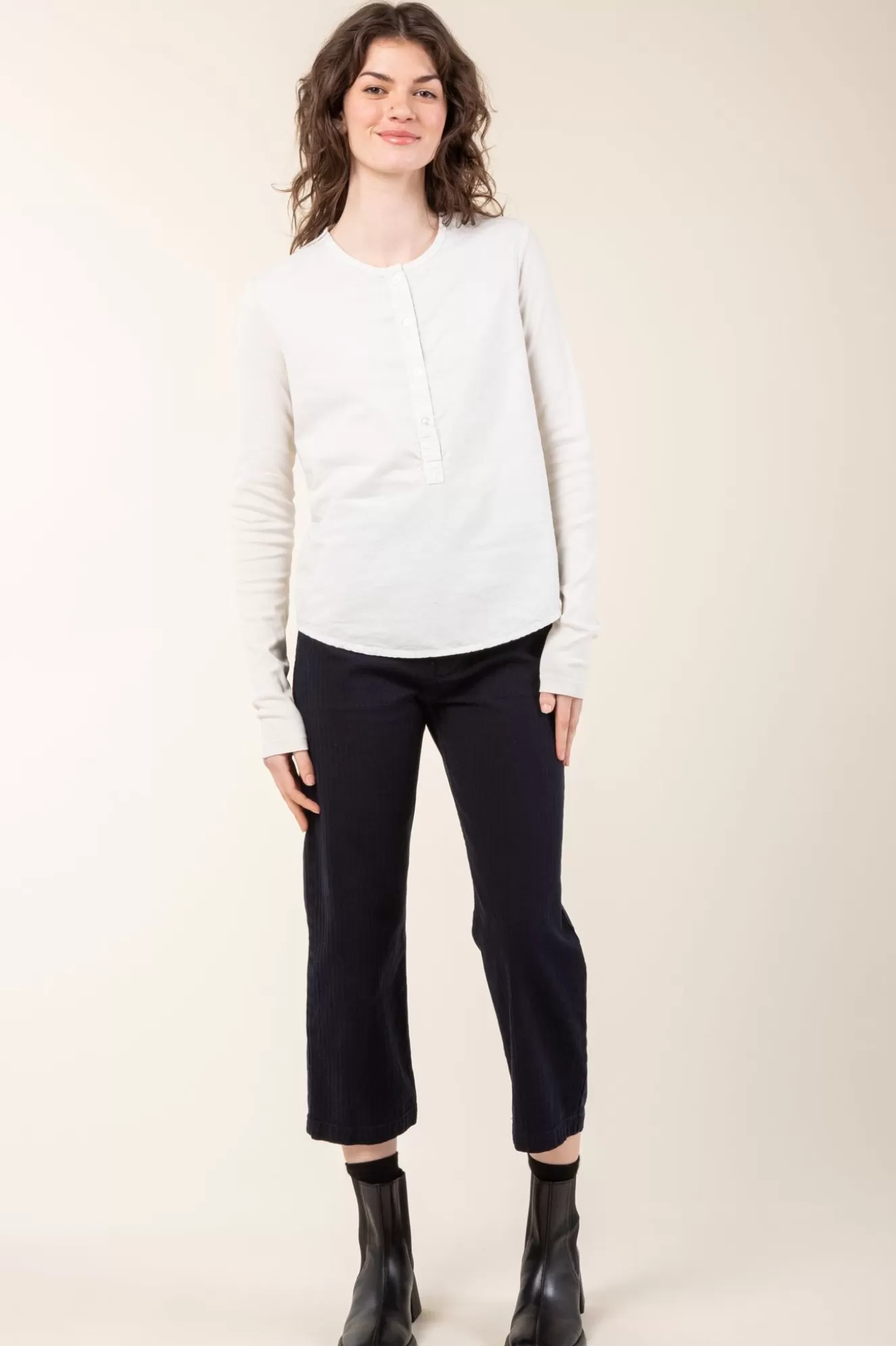 Sale Apt Henley In Oyster Women Tops