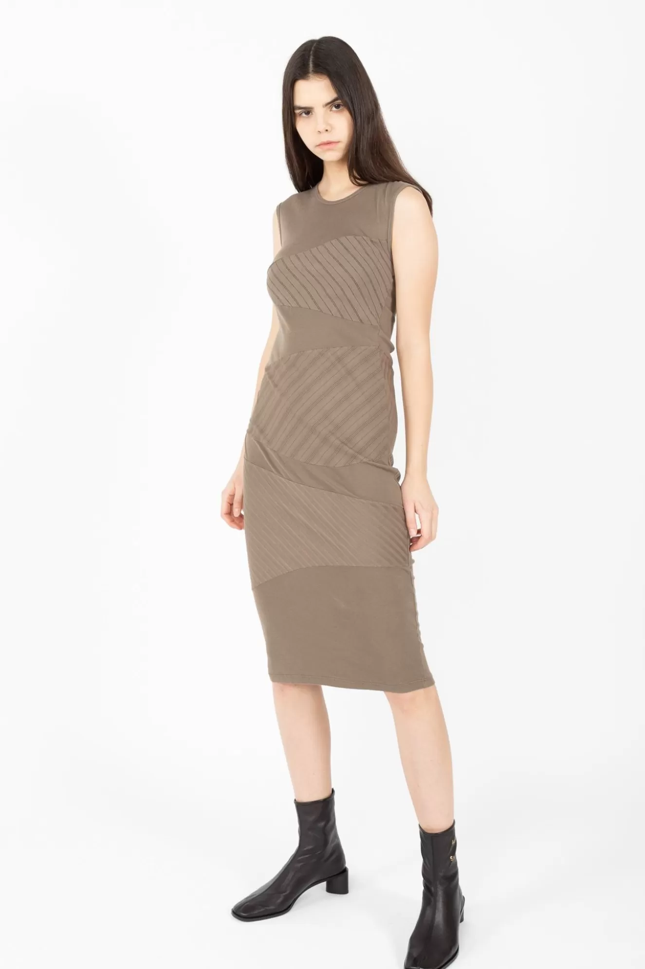 Discount Simulations In Olive Women Dresses